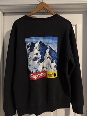 Supreme x The North Face Mountain Crewneck – Black – Graphic Back